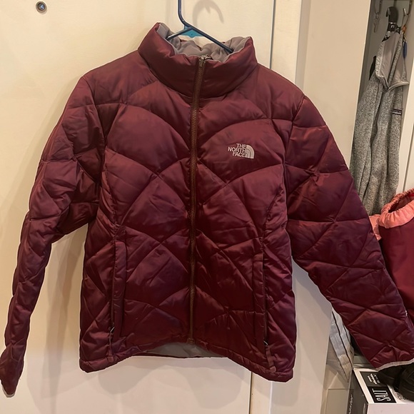North face puffer jacket - Picture 1 of 4